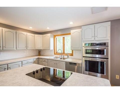 10 Phillips St, Worcester, MA 01604 photo 8