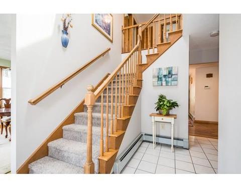 10 Phillips St, Worcester, MA 01604 photo 4