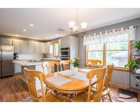 10 Phillips St, Worcester, MA 01604 photo 9
