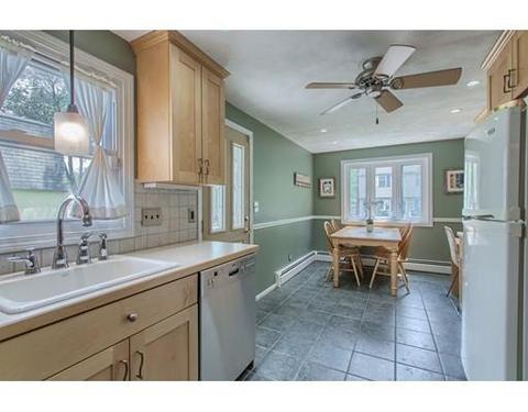 2 D St, Reading, MA 01867 photo 10