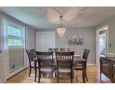 2 D St, Reading, MA 01867 photo 6