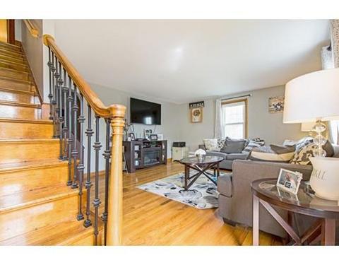 33 Bauer St, Worcester, MA 01603 photo 9