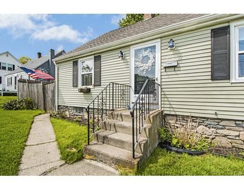 33 Bauer St, Worcester, MA 01603 photo 1
