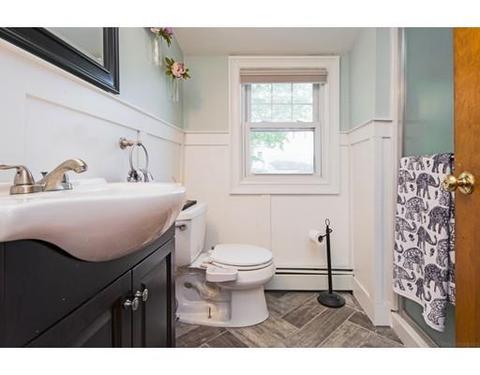 33 Bauer St, Worcester, MA 01603 photo 29