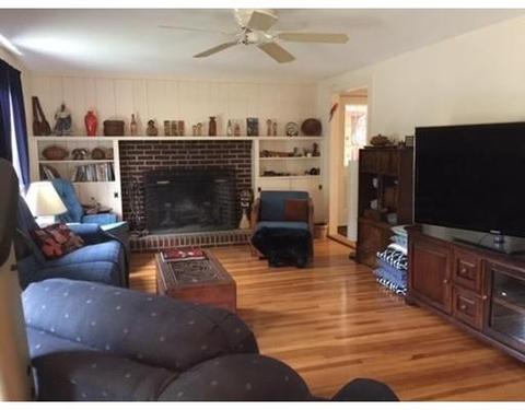 4 Roy Ave, Beverly, MA 01915 photo 3
