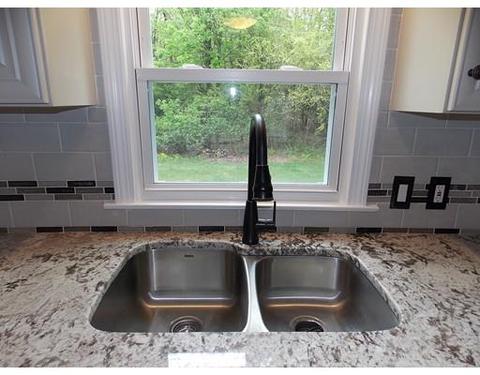 123 Fox Hill Rd, Springfield, MA 01118 photo 5