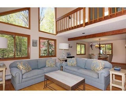 235 North St, Upton, MA 01568 photo 8