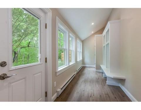 14 Winter St, Maynard, MA 01754 photo 5
