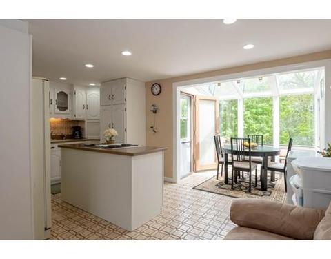 84 Eaton St, Reading, MA 01867 photo 8