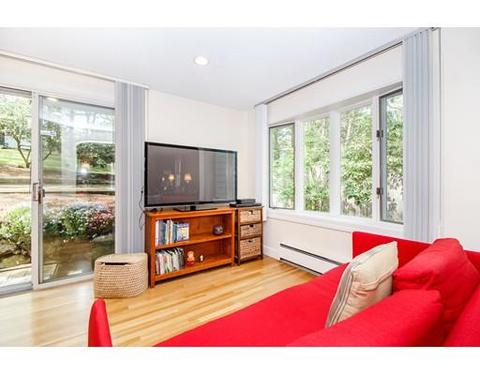 20 Payson Rd, Chestnut Hill, MA 02467 photo 9