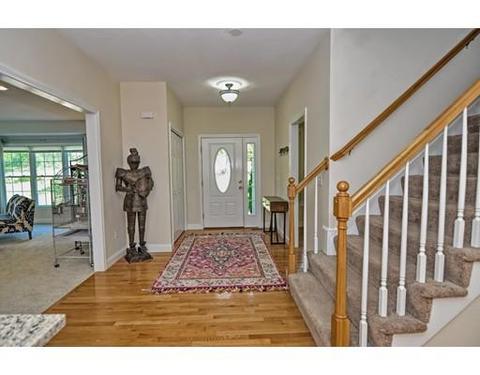 60 Blackstone St, Mendon, MA 01756 photo 3