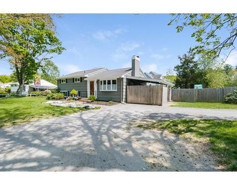 150 Farm St, Millis, MA 02054 photo 3