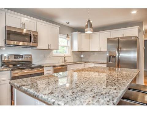 76 Emmet St, Springfield, MA 01119 photo 9
