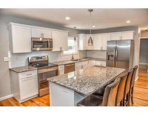 76 Emmet St, Springfield, MA 01119 photo 1