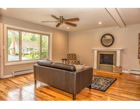 76 Emmet St, Springfield, MA 01119 photo 10