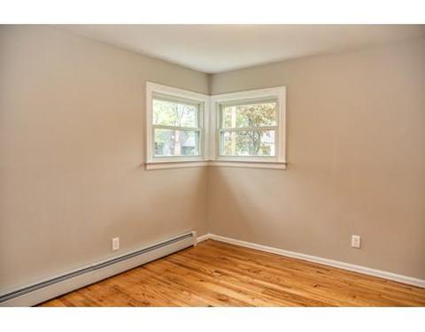 76 Emmet St, Springfield, MA 01119 photo 14