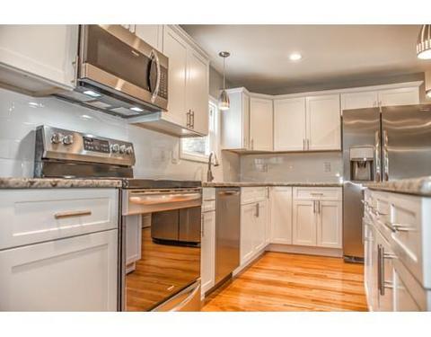 76 Emmet St, Springfield, MA 01119 photo 2