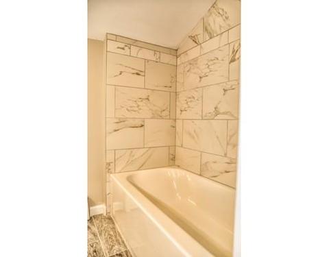 76 Emmet St, Springfield, MA 01119 photo 24