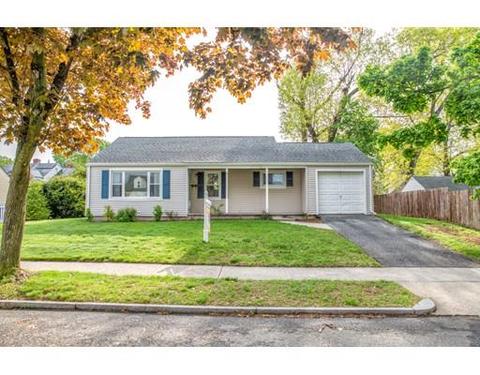 111 Ashbrook St, Springfield, MA 01118 photo 2