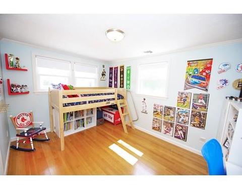 25 Arnold St, Needham, MA 02494 photo 13