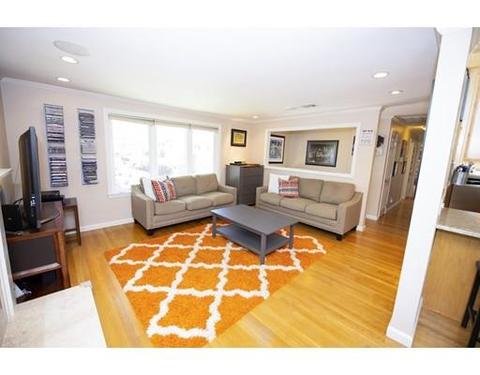 25 Arnold St, Needham, MA 02494 photo 9