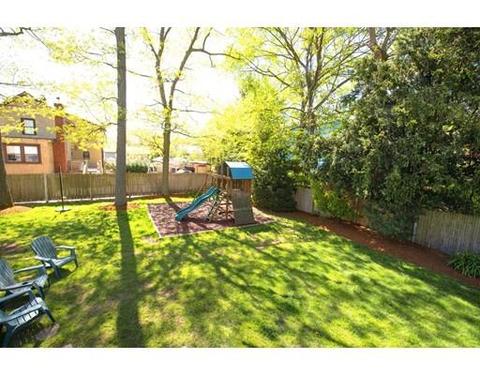 25 Arnold St, Needham, MA 02494 photo 2