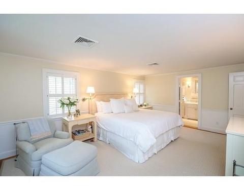 9 Thackeray Rd, Wellesley, MA 02481 photo 13
