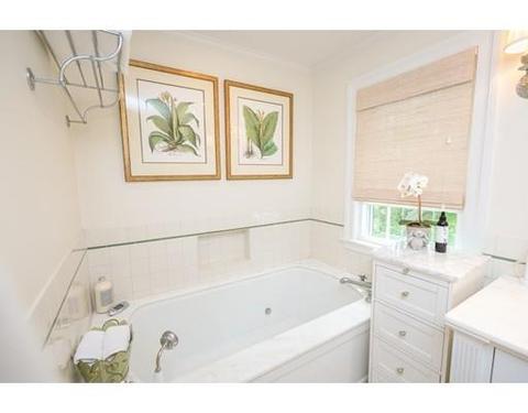 9 Thackeray Rd, Wellesley, MA 02481 photo 15