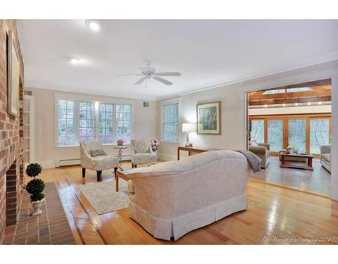 223 E Main St, Georgetown, MA 01833 photo 7