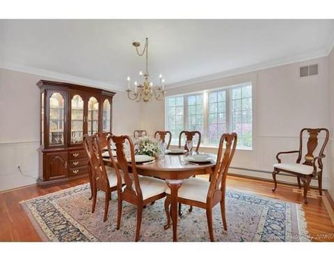 223 E Main St, Georgetown, MA 01833 photo 3