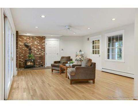 223 E Main St, Georgetown, MA 01833 photo 14