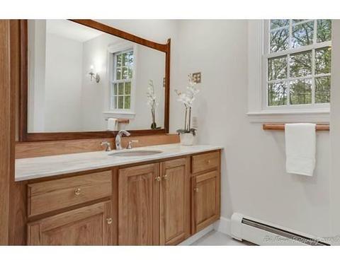 223 E Main St, Georgetown, MA 01833 photo 23