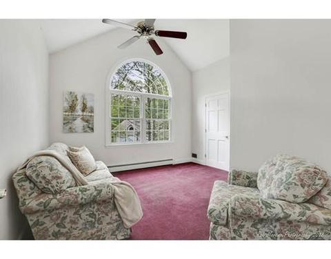 223 E Main St, Georgetown, MA 01833 photo 24