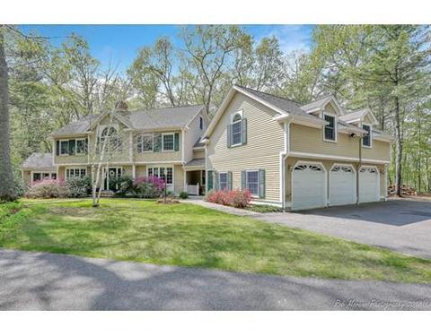 223 E Main St, Georgetown, MA 01833 photo 1