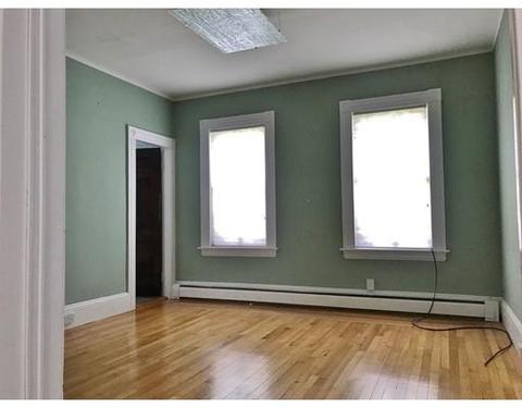 36 Cornish St, Lawrence, MA 01841 photo 6