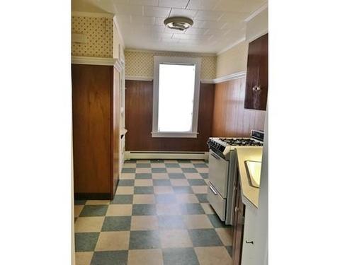 36 Cornish St, Lawrence, MA 01841 photo 8