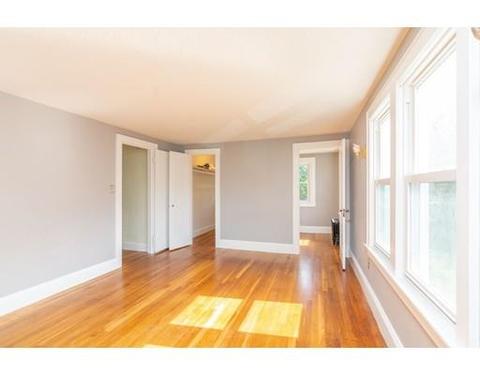 702 Allen St, Springfield, MA 01118 photo 23