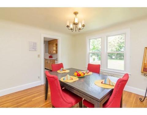 702 Allen St, Springfield, MA 01118 photo 3
