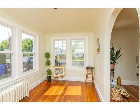 702 Allen St, Springfield, MA 01118 photo 5