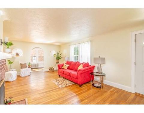 702 Allen St, Springfield, MA 01118 photo 13
