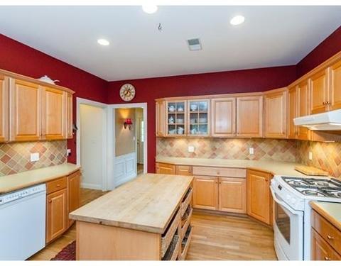 66 Taylor St, Needham, MA 02494 photo 5
