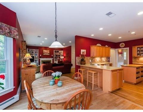 66 Taylor St, Needham, MA 02494 photo 9