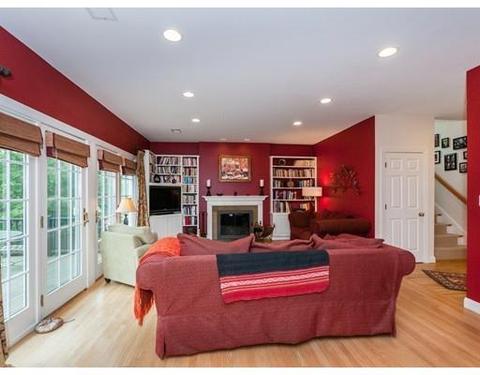 66 Taylor St, Needham, MA 02494 photo 4