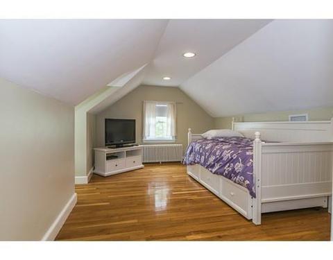 35 Beach St, Marblehead, MA 01945 photo 20