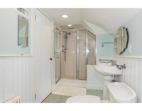 35 Beach St, Marblehead, MA 01945 photo 17