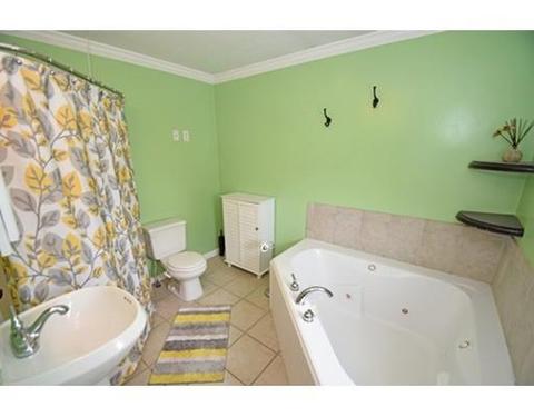 59 Ridgewood Rd, Worcester, MA 01606 photo 10