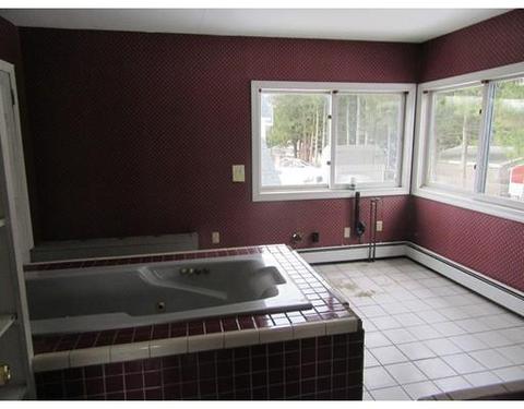 40 Church St, Easthampton, MA 01027 photo 10