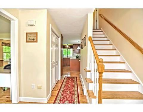 56 Maple St, Plainville, MA 02762 photo 4