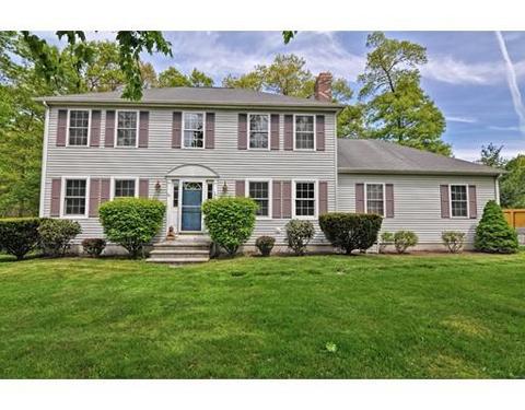 56 Maple St, Plainville, MA 02762 photo 1