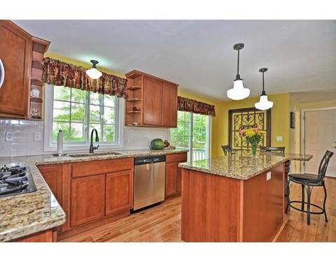 56 Maple St, Plainville, MA 02762 photo 12